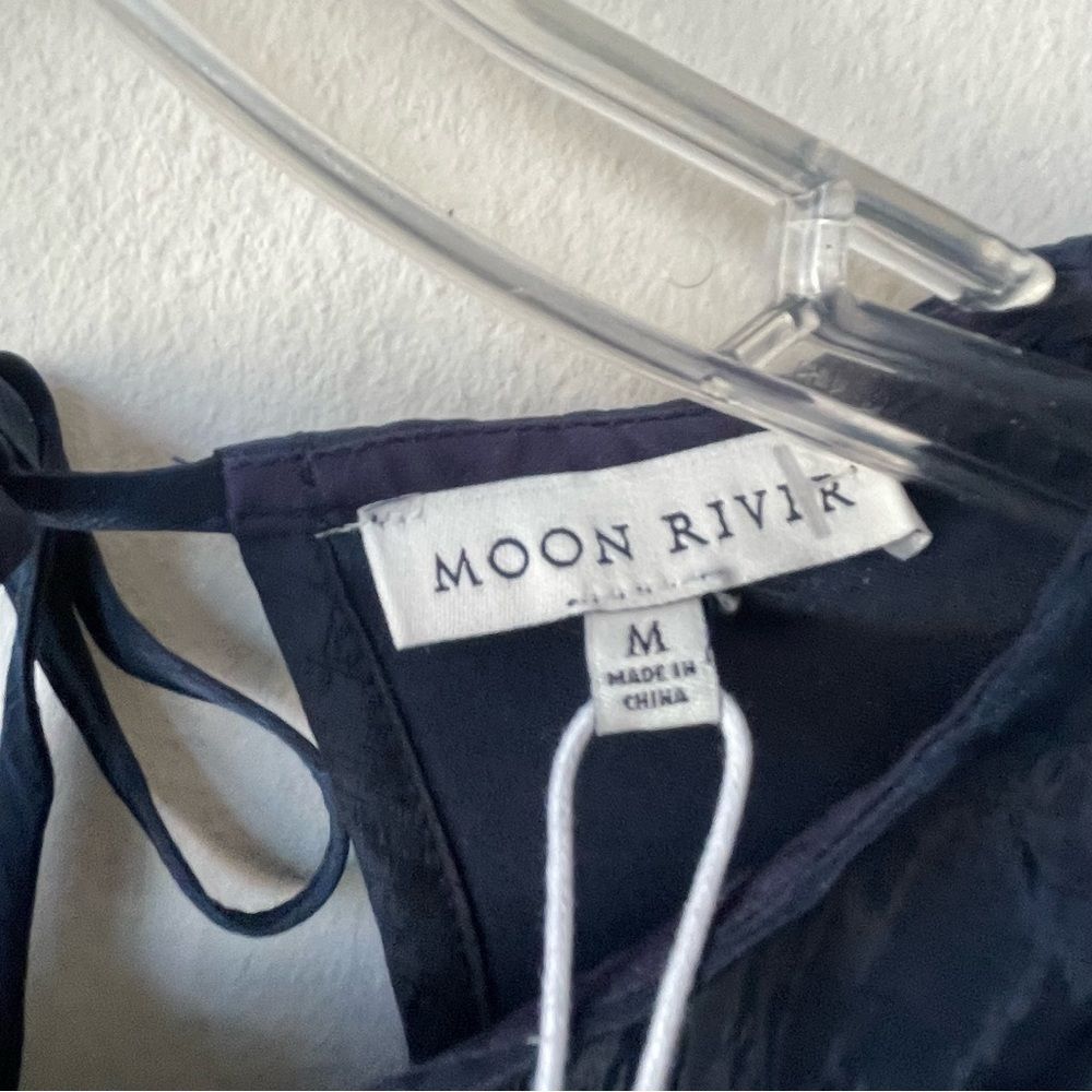 MOON RIVER Navy Blue Tiered Puff Sleeve Midi Dress - Size M - Picture 4 of 10